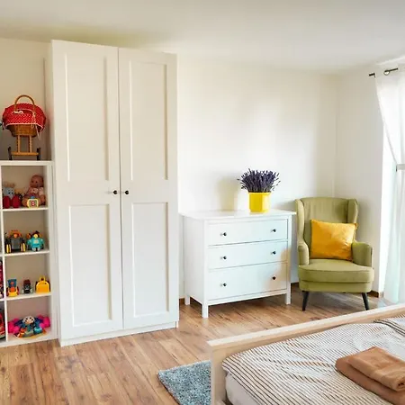 Tomas Villa Vel'ka Lomnica