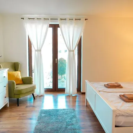 Tomas * Vel'ka Lomnica